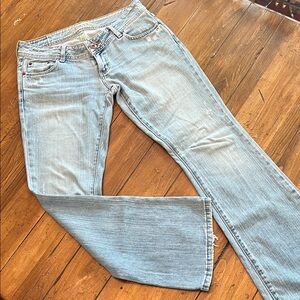 Light Wash Women's Jeans